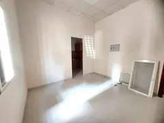 Specious studio available for rent