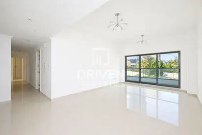 Chiller Free | Family Building | Nearby Metro