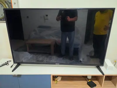 Nikai 55" Smart TV in Perfect Condition