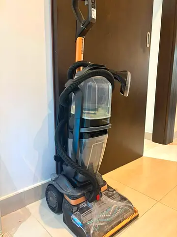 Hoover Upright Carpet Cleaner / Vacuum - Good Working Condition