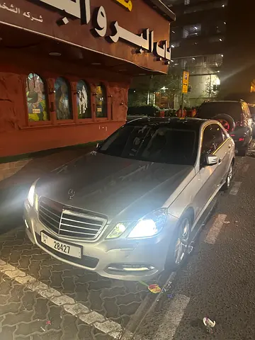 Mercedes-Benz E-Class E 300 Avantgarde 2011 Korean Specs