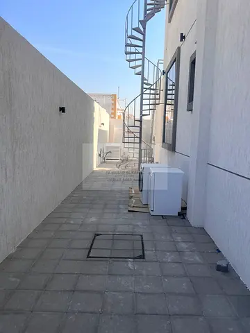 Modern Villa for Annual Rent in Al Tarfa, Sharjah | 5 Master Bedrooms | Private Garden | 4-Car Gara