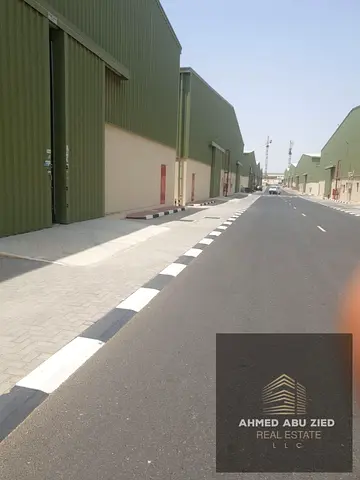 مستودع للإيجار السنوي في أم القيوين أم الثعوب على شارع رئيسي فرصة مميزة بسعر منافس فرصة ممتازة للشركات والمستثمرين وأصحاب الأنشطة التجارية الباحثين