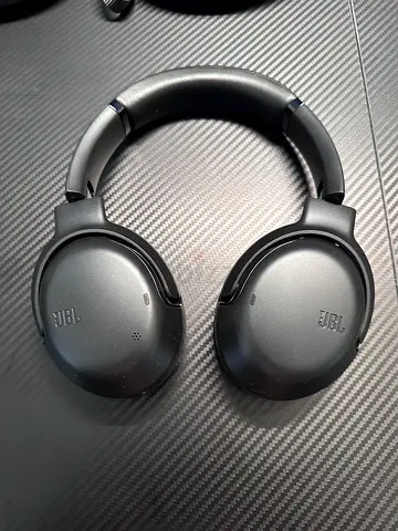 JBL Tour One M2 Headphones