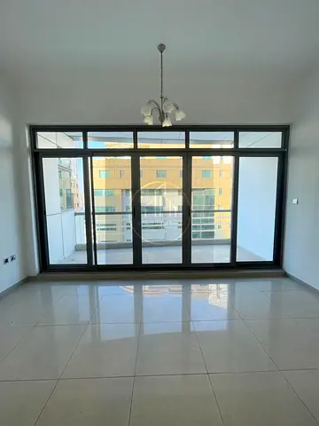 *جيم مجاني* *مسبح مجاني* *باركنج مجاني* بناية عائلية2 بلكونة* *استور* *خزائن بالحائط* راقية تهوية وإنارة ممتازة