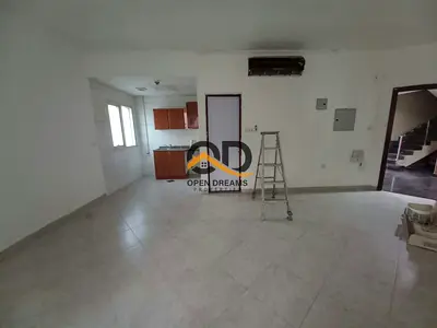 CLOSE TO CHANNIE RESTAURANT FAMILY BUILDING BIG SAIZ STUDIO RANT ONLY 20K SEPLAT AC ON ROAD BUILDING PARIM LOCATION MUWAILIAH AREA