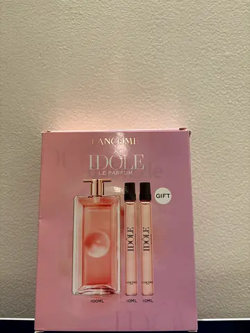 Lancôme Idôle Le Parfum gift set - unused
