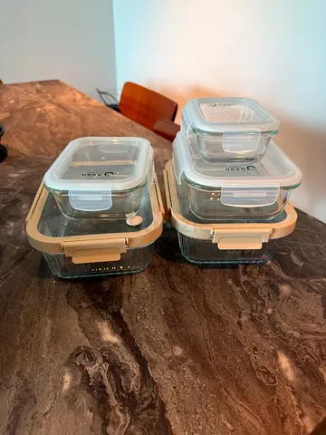 Set of 8 Glass Airtight Food Storage Containers and Lunch box with Lids