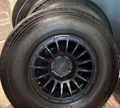 4 Method rims with tires