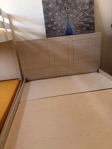 MDF Wood Queen size bed frame-good condition