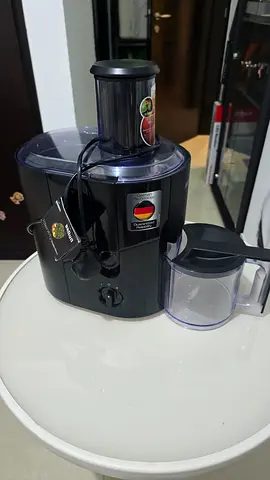 BRAUN juice maker