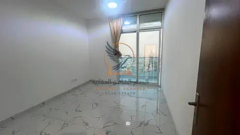 شقه غرفتين وصاله وبلكونه مساحه ممتازه  اطلاله بحريه لايجار السنوي  بعجمان ابراج الواحه