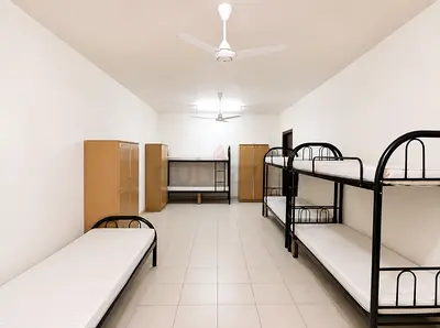 Sri Lankan/ Neppal/ Tamil  bachelors, fully furnished bed space is available