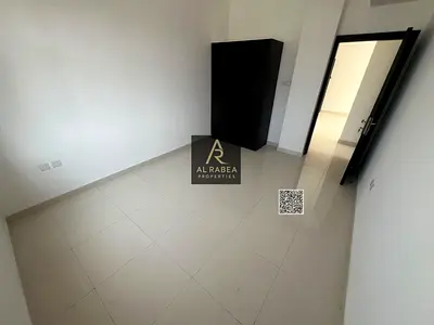 3 غرف وصاله + 4 حمامات +2 بلكونة + قريبة من جميع الخدمات + 4