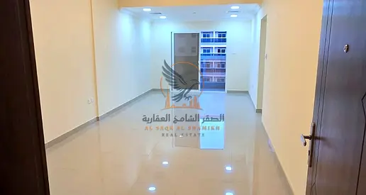 شقة غرفتين وصالة للإيجار السنوي في الجرف 2 – عجمان | مساحة كبيرة | 3 حمامات | بلكونة | شهر مجاني