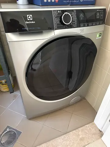 Electrolux EW8F1168NS Front Load Washing Machine - excellent Working Condition -large 10kg capacity