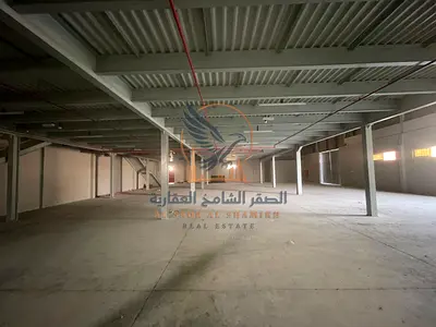 مستودع كبير اول ساكن مساحه كبيره جدا يصلح لكل الانشطه التجاريه علي مساحة 11445 قدم مع ميزانين