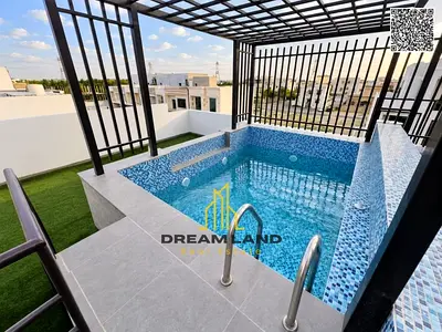 For sale, a villa with a strategic location close to all services, schools, and commercial centers.