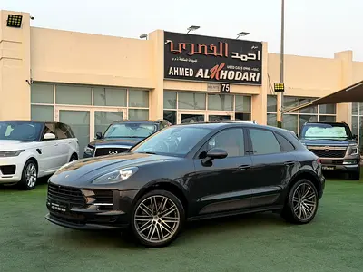 (2019) PORSCHE MACAN //STANDARD// GCC FULL OPTION -EXCELLENT CONDITION-