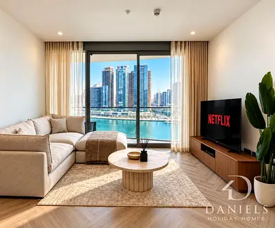 Daniels 1BR | Peninsula | Canal view
