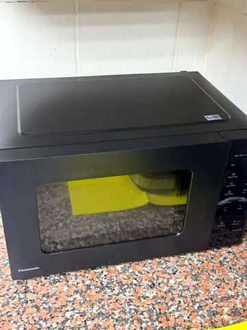 Panasonic 25L Digital Microwave Oven | NN-ST34NB | Black