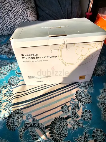 Wearable Electric Breast Pump - Portable (with original box)