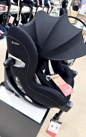 Cybex Sirona T i size plus car seat with Base T