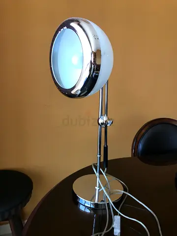 Chrome adjustable height and curve desk lamp with white glass shade — good condition