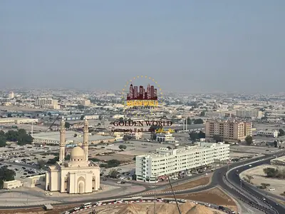 للإيجار السنوي في برج AAQ بجانب مطعم محطة الدجاج وخلف برج ميرا مباشرة شقة غرفتين وصالة مع بلكونة وحمامين وإطلالة مفتوحة برج نظيف وصيانة جيدة السعر 45