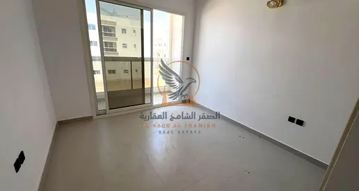 غرفة وصالةأول ساكن  للإيجار السنوي في التلة – عجمان  تشطيب سوبر لوكس | بلكونة وخزائن حائط