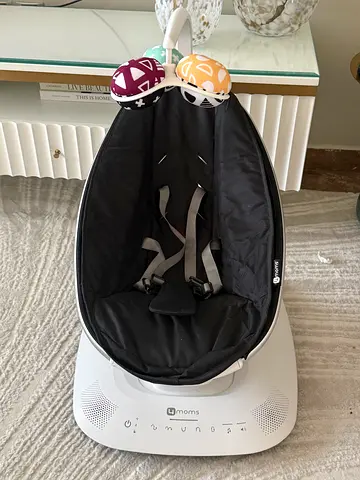 4moms MamaRoo Multi-Motion Baby Swing Black  – Excellent Condition