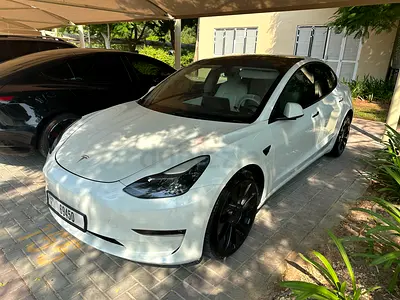Tesla Model 3 Performance 2021, very low mileage and low priced to sell