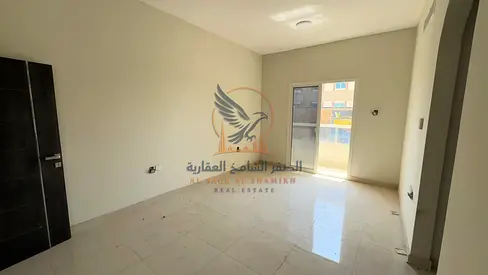 شقة غرفتين وصالة أول ساكن، بمساحة ممتازة وتشطيب عملي، مع تكييف مركزي وبلكونة و2 حمام، في موقع متميز بالروضة 2