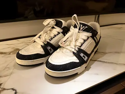 Louis Vuitton shoes original