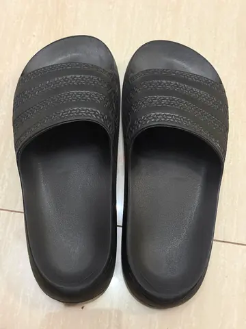 Adidas Black slide sandals / pool slippers - gently used