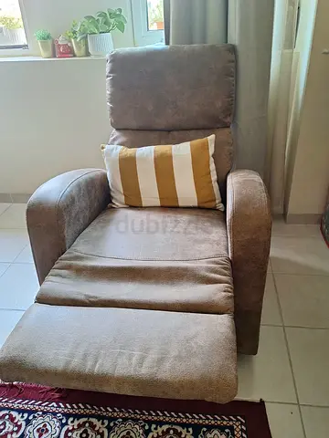 Comfortable single reclining armchair in beige microfiber (available by 5-7th Nov)