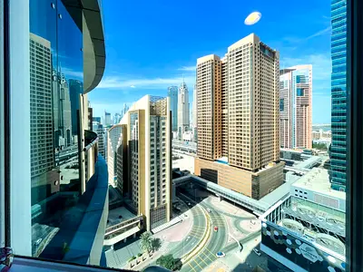 SEA VIEW | CLOSE TO METRO | SPACIOUS APARTMENT