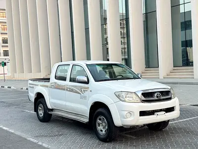 2011 Toyota Hilux Double Cab DLS GCC Specs