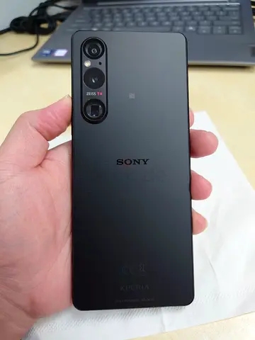 🔥 Sony Xperia 1 Mark 5 – 12GB/256GB – Snapdragon 8 Gen 2 – 5000 mAh – Excellent Condition 🔥