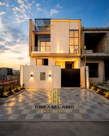 Townhouse at an excellent price, available for freehold ownership by all nationalities; registratio