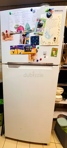 White Samsung Top Freezer Refrigerator - Good Working Condition