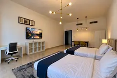 Huge Room for solo / couple / Dubai Marina
