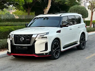Nissan Patrol LE Platinum 2012 GCC upgrade full nismo 2024 kit big engine full option super clean