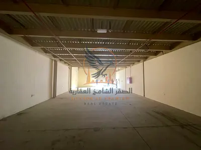 مستودع 2,940 قدم الجرف الصناعية 2 شارع رئيسي 3 فاز ميزانين فاير سيستم حديث