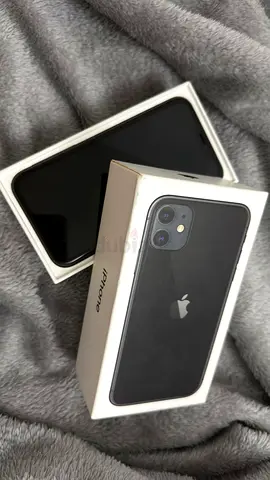 iPhone 11 128GB (Black) with Original Box