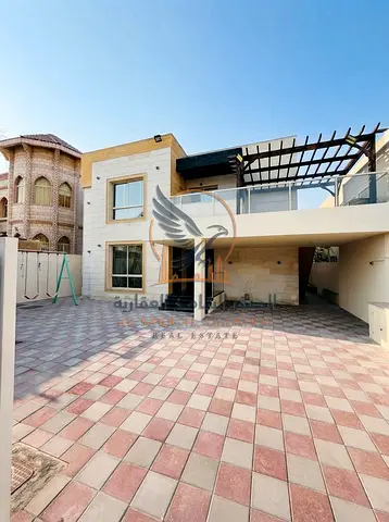 فيلا تجارية مع حوش للايجار في المويهات 1