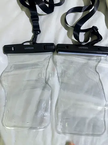 2 UGREEN water proof case (compatible for yas waterworld!)