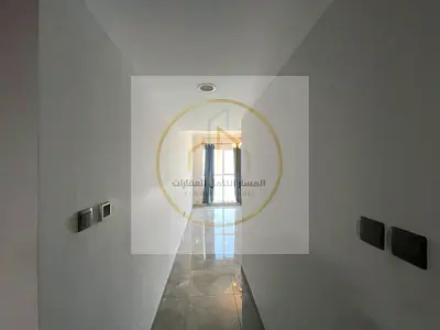 Free parking || Free gym and pool || Excellent layout || Second tenant || Family accommodation