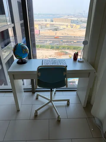 White Study / dresser Desk with Swivel Chair - Compact Home Office Set
