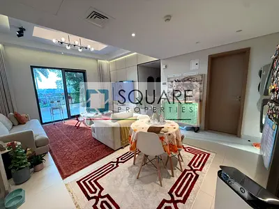 FULLY UPGRADED / LUXURIOUSLY FURNISHED / TERRACE